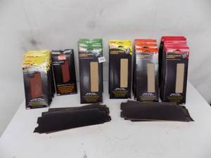 lot 120 image: 37 packs - Lot of assorted sandpaper