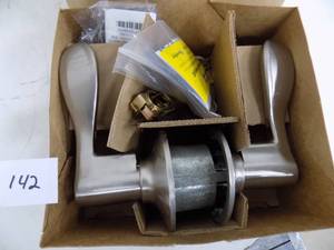 lot 142 image: 12-  - Schlage Keyed