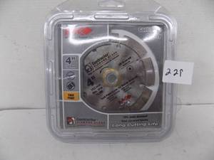 lot 229 image: 4 contractor diamond blade MK