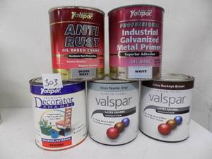lot 303 image: 5 qts valspar enamel