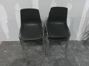 lot 2 image: Set of 8 Black Plastic Bucket Seats