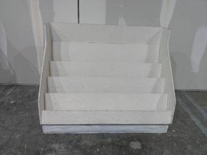 lot 4 image: 36 x 28 12 White BookMagazine Shelf