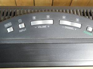 lot 82 image: Sony BRAVIA KDL-32ML130