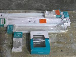lot 53 image: Mixed Lot of 6 Futura Towel Bars & Toilet Paper Holders