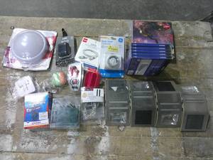 lot 66 image: Mixed Lot of Gadgets and Goodies-As-Is