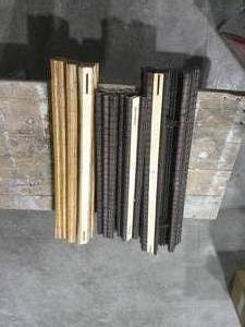 lot 68 image: Set of 3 Roman Blinds-Brown Bamboo-32.5 & 26.5-Unsure of length-As-Is