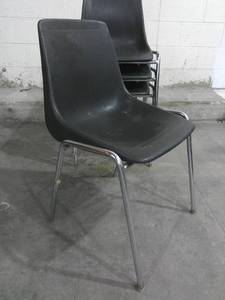 lot 109 image: Lot of 4 Black Bucket Metal Frame Chairs