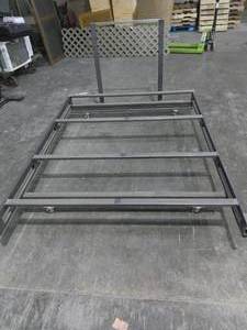 lot 126 image: 81 12 x 60 12 Mobile Tac Welded Tubular Steel Frame