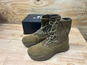 lot 72 image: OAKLEY Elite Assault Boots- Size 10.5