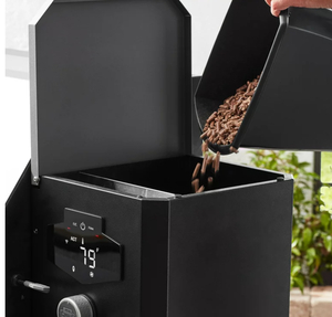 lot 17 image: EXPERT GRILL Commodore 770 sq. in. Pellet Grill and Smoker