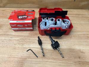 lot 26 image: MILWAUKEE Hole Dozer General Purpose Bi-Metal Hole Saw Set (13-Piece)