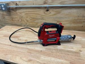 lot 6 image: MILWAUKEE M18 18V Lithium-Ion Cordless Grease Gun 2-Speed (Tool-Only)