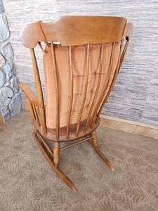 lot 47 image: Hickory & Stone Co. Paddle back Rocker