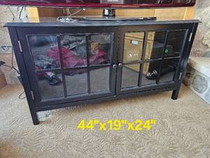 lot 58 image: Contemporary Black Console Cabinet