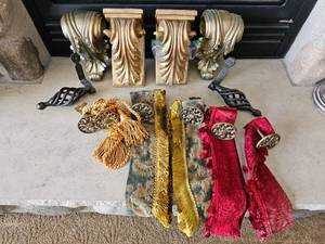 lot 59 image: Beautiful 10 Foot Curtains