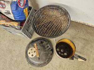 lot 122 image: Smokey Joe Portable Grill Kit