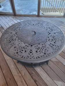 lot 16 image: Elegant Black Metal Propane Fire Pit