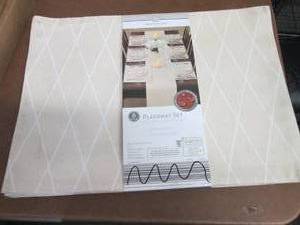 6 Placemats...