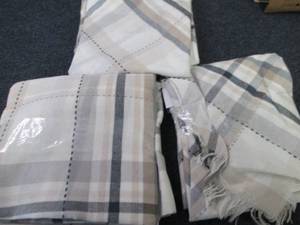Tablecloth Set...