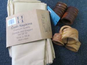12 pk Cloth Napkins 18x18 inches, W...