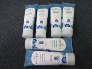 6- 8 oz Honest Soothing Therapy Bod...