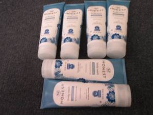 6- 8 oz Honest Soothing Therapy Bod...