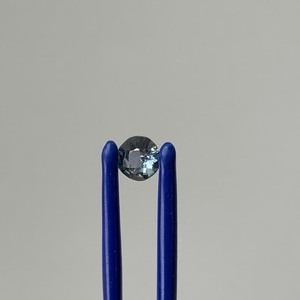 0.86 Carat Gray Blue Sapphire Round Brilliant Cut