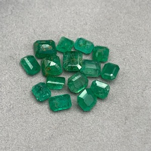 5.54 Carat Emerald Emerald Cut Assorted Sizes Set of 15 Loose Stones