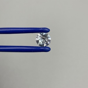 0.94 Carat  Light Bluish-Purple Sapphire Round Brilliant Cut