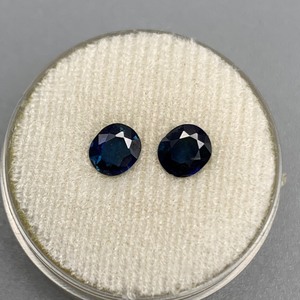 1.08 Carat Blue Sapphire Faceted Oval Cut Set of 2 Loose Stones