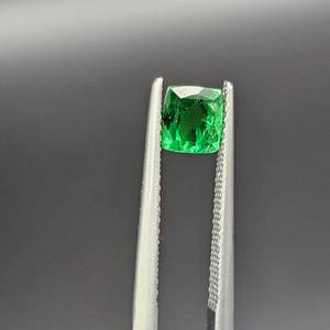 Rare 1.00 Carat Tsavorite Garnet Faceted Square Cut