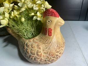 lot 46 image: Decorative Faux Floral Arrangements and Chicken Planter