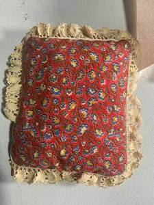 lot 71 image: Vintage-Style Decorative Embroidered Pillow with Lace Trim