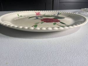 lot 85 image: Blue Ridge Southern Potteries Hand Painted Underglaze Plate