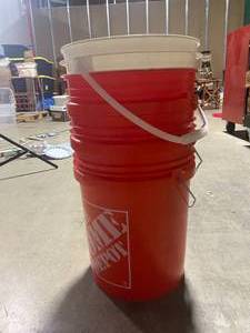 lot 92 image: Homer Bucket 5-Gallon Utility Buckets - Lot of 6