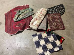 lot 99 image: Assorted Decorative Throw Rug and Table Runner Set