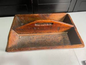 lot 106 image: Vintage Wooden Tool Tote Caddy