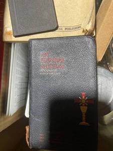 lot 117 image: Assorted Vintage Books and Collectibles Box Lot
