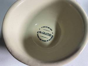 lot 128 image: Vintage Stoneware Advertising Mixing Bowl with Spongeware Pattern