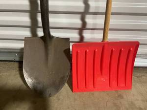 lot 145 image: Metal Shovel and Plastic Snow Shovel Set