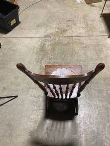 lot 155 image: Vintage Wooden Spindle Back Chair