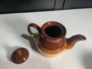 lot 162 image: Vintage Two-Toned Stoneware Teapot with Lid