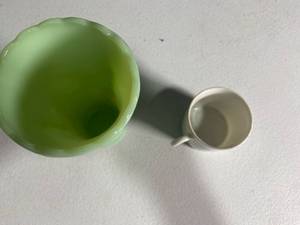lot 173 image: Vintage Green Glass Vase and White Ceramic Cup with Gold Trim