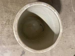 lot 186 image: Vintage Red Wing Stoneware Crock 8 Gallon with Wing & Oval Logos