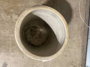 lot 187 image: Vintage Red Wing Union Stoneware 5 Gallon Crock with Handles