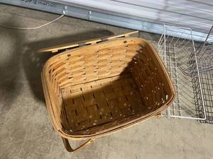 lot 193 image: Wicker Basket with Handles and Metal Storage Racks - Set of 3 Items
