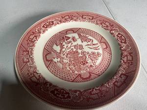 lot 239 image: Vintage Red Willow Transferware Plates - Set of 3