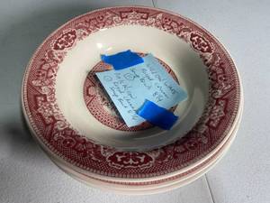 lot 240 image: Vintage Willow Ware by Royal China Soup Bowls Set of 3