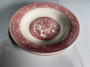 lot 241 image: Vintage Red Willow Pattern Soup Bowls - Set of 3
