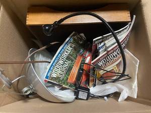 lot 272 image: Assorted Lot of Home Improvement and Lighting Items